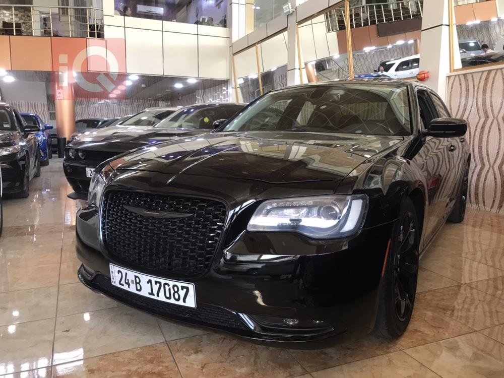 كرايسلر 300